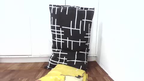 Snapshot of lovelyasian_babe chatting on February 2025 02:39:02 AM lovelyasian_babe online show from February 2025 02:39:02 AM