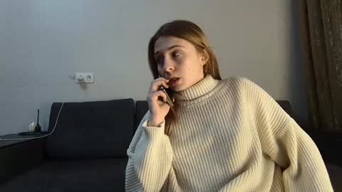 Snapshot of lovelykatea chatting on January 2025 03:40:01 PM Kate only online show from January 2025 03:40:01 PM