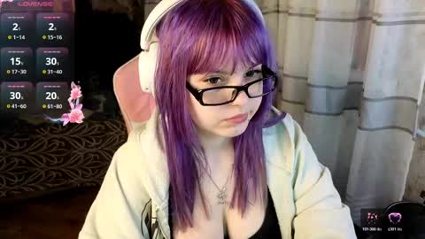 hristie online show from April 2026 10:02:02 PM