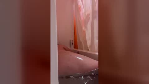 lovelyladyflaccid online show from April 2026 10:58:01 PM