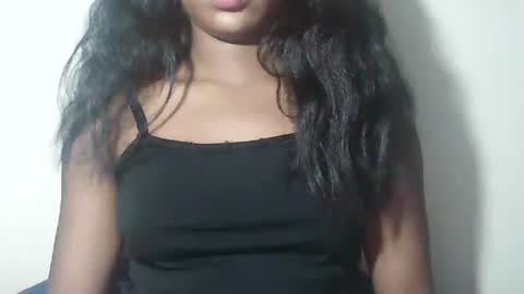 lovelylarra online show from March 2026 08:59:02 AM