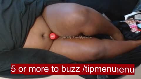 Snapshot of lovelylipservice chatting on January 2025 05:51:01 PM Lovely online show from January 2025 05:51:01 PM