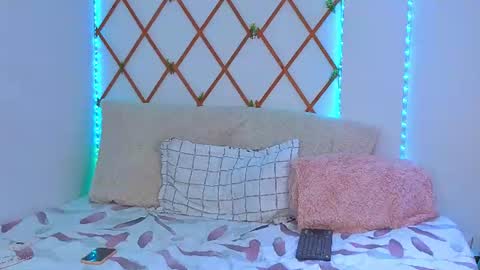 Snapshot of lovelymoon_ chatting on July 2026 11:31:01 PM lovelymoon_ online show from July 2026 11:31:01 PM