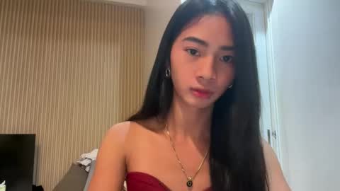 lovelyours_kishia online show from April 2026 05:46:02 PM