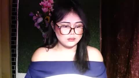 Snapshot of lovelypinaychubsx chatting on December 2025 07:10:01 PM lovely online show from December 2025 07:10:01 PM