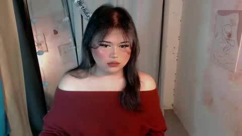 Snapshot of lovelypinaychubsx chatting on February 2026 06:58:01 PM lovely online show from February 2026 06:58:01 PM