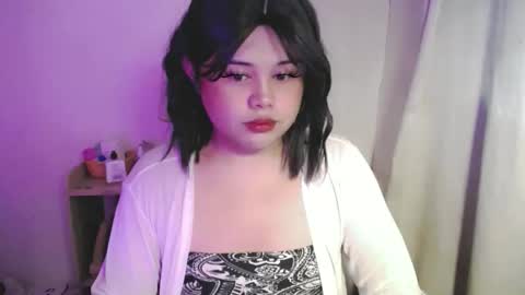 Snapshot of lovelypinaychubsx chatting on May 2026 04:18:01 AM lovely online show from May 2026 04:18:01 AM