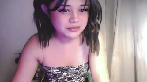 Snapshot of lovelypinaychubsx chatting on May 2026 06:53:01 AM lovely online show from May 2026 06:53:01 AM