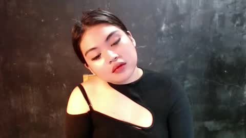 Rhean online show from December 2025 03:02:01 AM