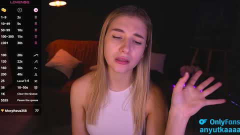 Anna online show from February 2025 01:01:01 PM