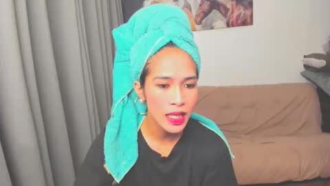 Snapshot of lovemarie19x chatting on March 2026 12:57:01 AM pauleen online show from March 2026 12:57:01 AM