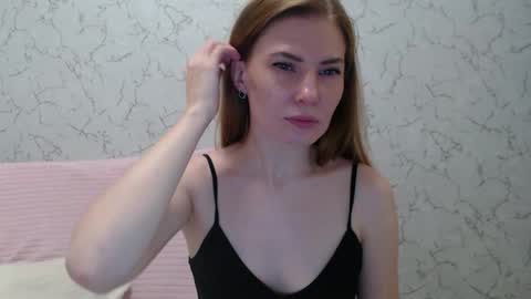 Snapshot of lovepeanutgirl chatting on October 2025 03:24:02 PM Mary Love online show from October 2025 03:24:02 PM