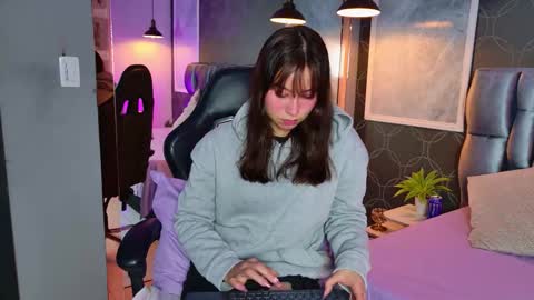 Love  online show from November 2025 09:11:01 PM