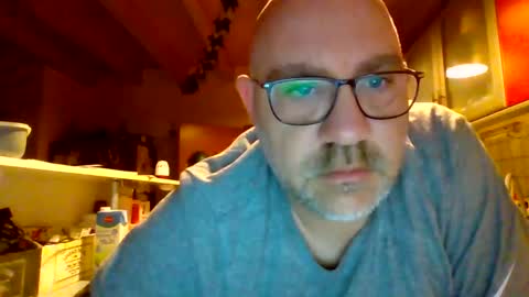 Snapshot of lover010983 chatting on February 2025 05:48:02 AM lover010983 online show from February 2025 05:48:02 AM