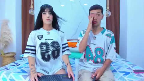 sofia and bryan online show from November 2025 08:57:01 PM