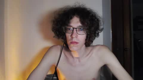 LovesomeCookie online show from April 2026 04:27:02 PM