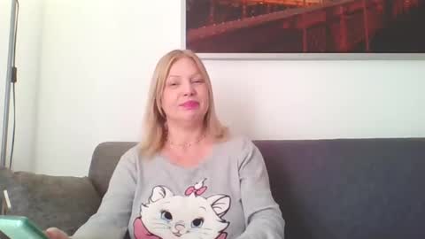 Snapshot of lovestar544963 chatting on December 2024 01:29:01 PM Marlyn online show from December 2024 01:29:01 PM