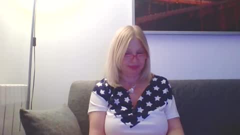 Snapshot of lovestar544963 chatting on January 2025 07:13:02 PM Marlyn online show from January 2025 07:13:02 PM