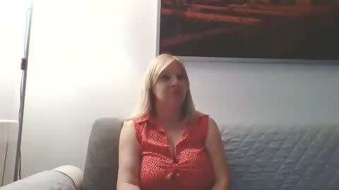 Snapshot of lovestar544963 chatting on September 2025 09:07:02 PM Marlyn online show from September 2025 09:07:02 PM