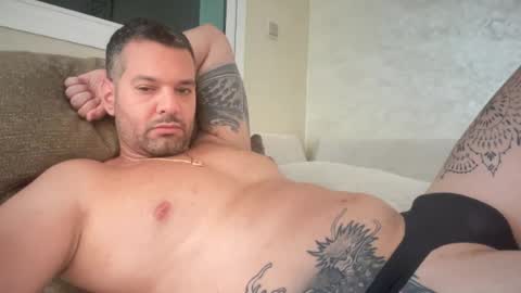 lovesteve_o online show from August 2026 05:00:02 PM