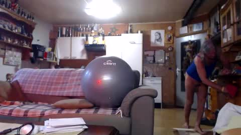 aaron online show from November 2025 11:43:02 AM