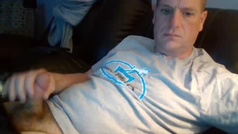 lovetocum37 online show from March 2025 02:21:01 AM