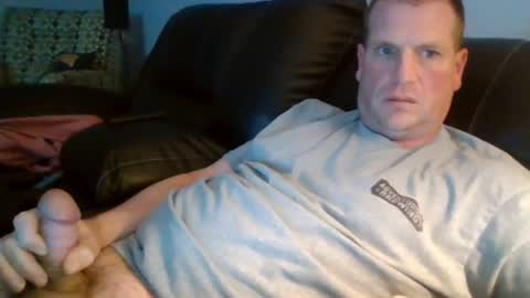 lovetocum37 online show from April 2026 01:11:02 AM