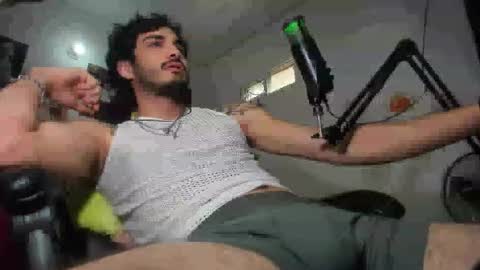 lovexjuxn77 online show from December 2025 03:21:02 PM