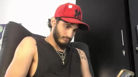 lovexjuxn77 online show from February 2026 06:26:01 PM