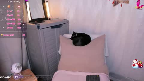 Snapshot of lovexxxdanna chatting on December 2025 10:52:01 PM Danna online show from December 2025 10:52:01 PM