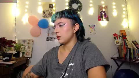 loving_alma online show from December 2025 01:57:02 AM