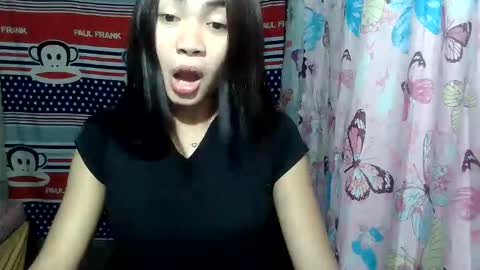 loving_rhean online show from May 2026 03:42:01 PM