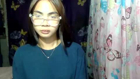 loving_rhean online show from June 2026 12:15:02 PM