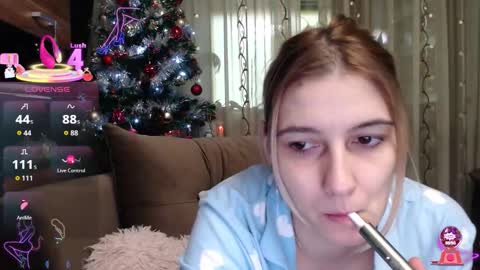 Antonia online show from December 2025 07:38:02 AM