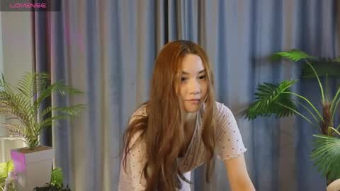 lowkeywild_ online show from June 2026 05:02:01 AM