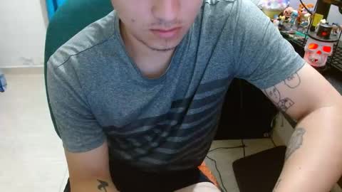 Snapshot of lpsoldi3r chatting on October 2025 12:57:01 AM SoldierHugeCock online show from October 2025 12:57:01 AM