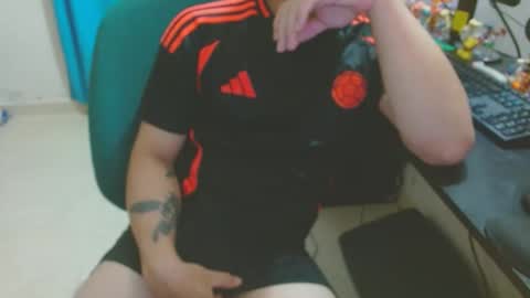 Snapshot of lpsoldi3r chatting on October 2025 02:01:01 AM SoldierHugeCock online show from October 2025 02:01:01 AM
