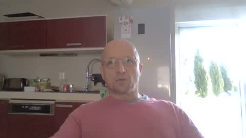 Snapshot of lrda49 chatting on December 2025 10:45:02 AM Espigle online show from December 2025 10:45:02 AM