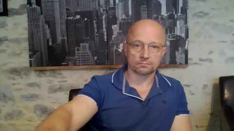 Espigle online show from April 2026 06:20:01 AM