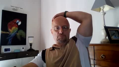 Espigle online show from July 2026 07:37:02 AM