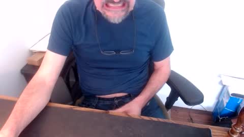 lreed090 online show from April 2026 08:42:01 PM