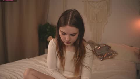 Snapshot of lu__lane chatting on September 2025 07:30:02 AM Lu 3 online show from September 2025 07:30:02 AM