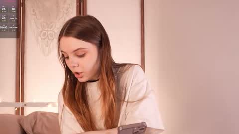 Snapshot of lu__lane chatting on October 2025 08:24:02 AM Lu 3 online show from October 2025 08:24:02 AM