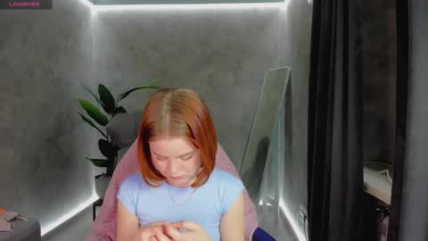 lu_muon online show from February 2025 04:30:02 AM