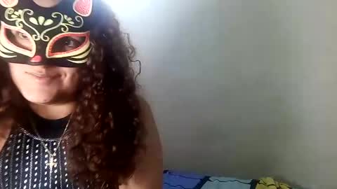 Snapshot of luana363 chatting on January 2025 03:15:01 AM luana363 online show from January 2025 03:15:01 AM