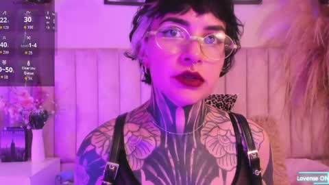 luana_fiore online show from April 2026 12:21:02 PM