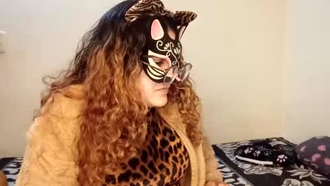 Snapshot of luanapowerful chatting on November 2025 01:39:02 AM luanapowerful online show from November 2025 01:39:02 AM