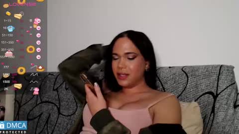 luara_ online show from February 2025 06:53:01 PM