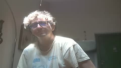 Snapshot of luca78_78 chatting on June 2026 09:04:02 AM luca78 online show from June 2026 09:04:02 AM