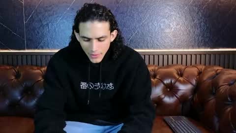 lucaalessi online show from April 2026 01:51:02 PM